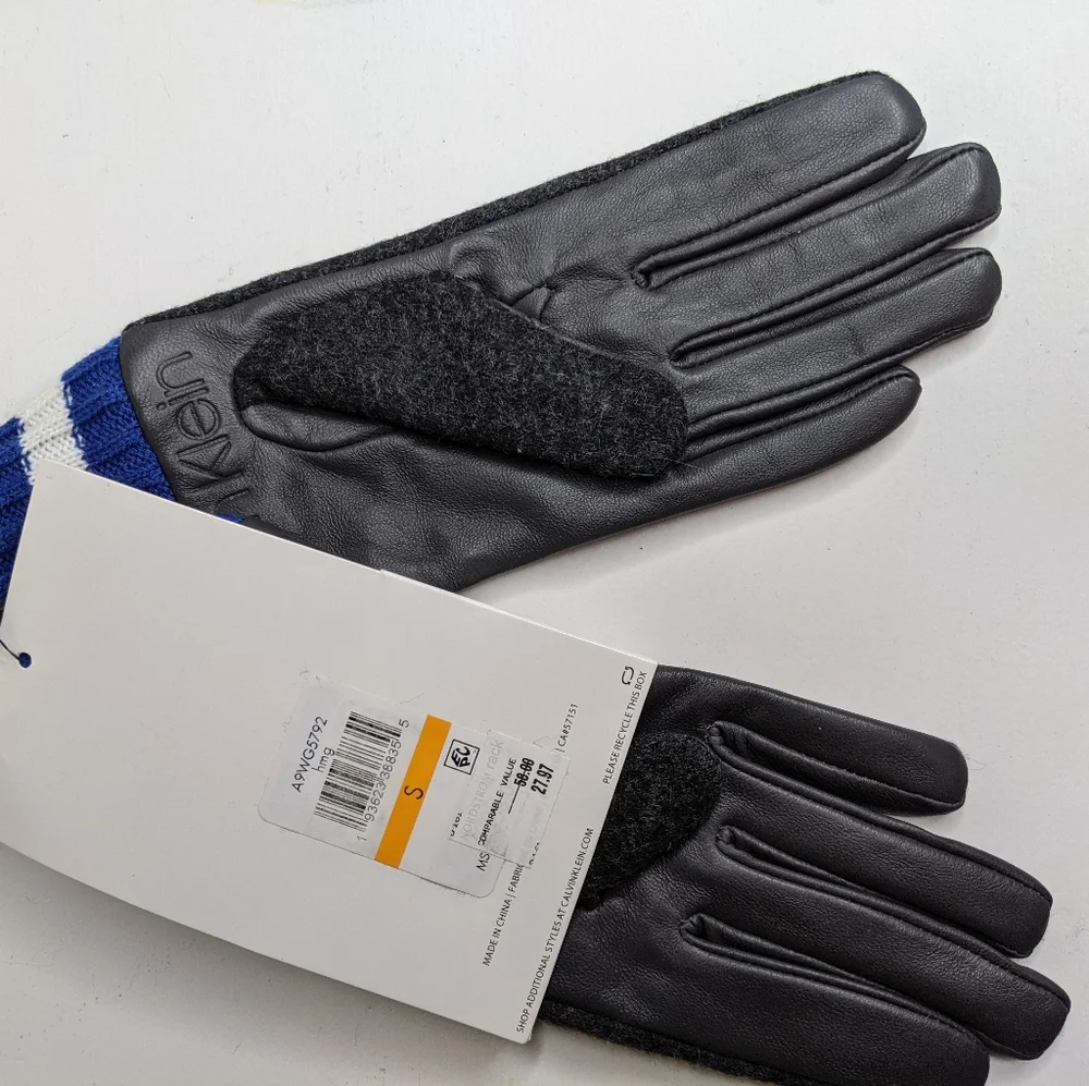 Calvin Klein gloves NWT size small (m)